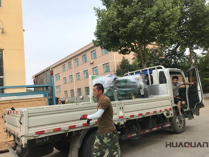 一臺HQ30GF標配柴油發電機組在6.18發往蘇州工業園區