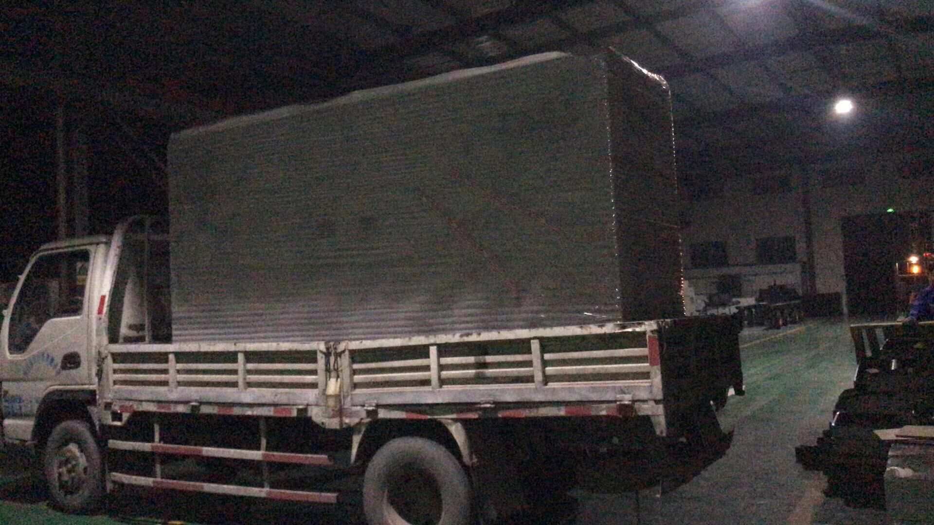 12月22日，皮先生從華全動力采購的100kw靜音箱柴油發電機組順利發往湖北省