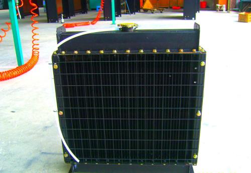 4月9日，彭先生訂購的一臺6105AZLD水箱從華全動力發往貴州