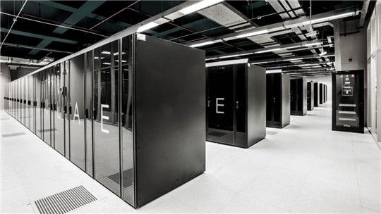 華全發(fā)電機組為大數(shù)據(jù)中心提供電力保障