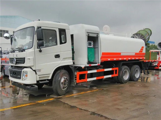 新品下線!華全110千瓦霧炮車專用燃?xì)獍l(fā)電機(jī)組已發(fā)貨